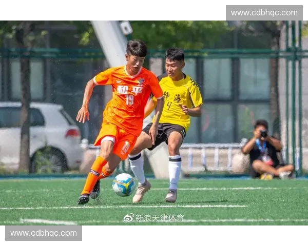 运动会足球比赛激情四溢团结协作展现青春风采全员奋力拼搏铸就辉煌胜利